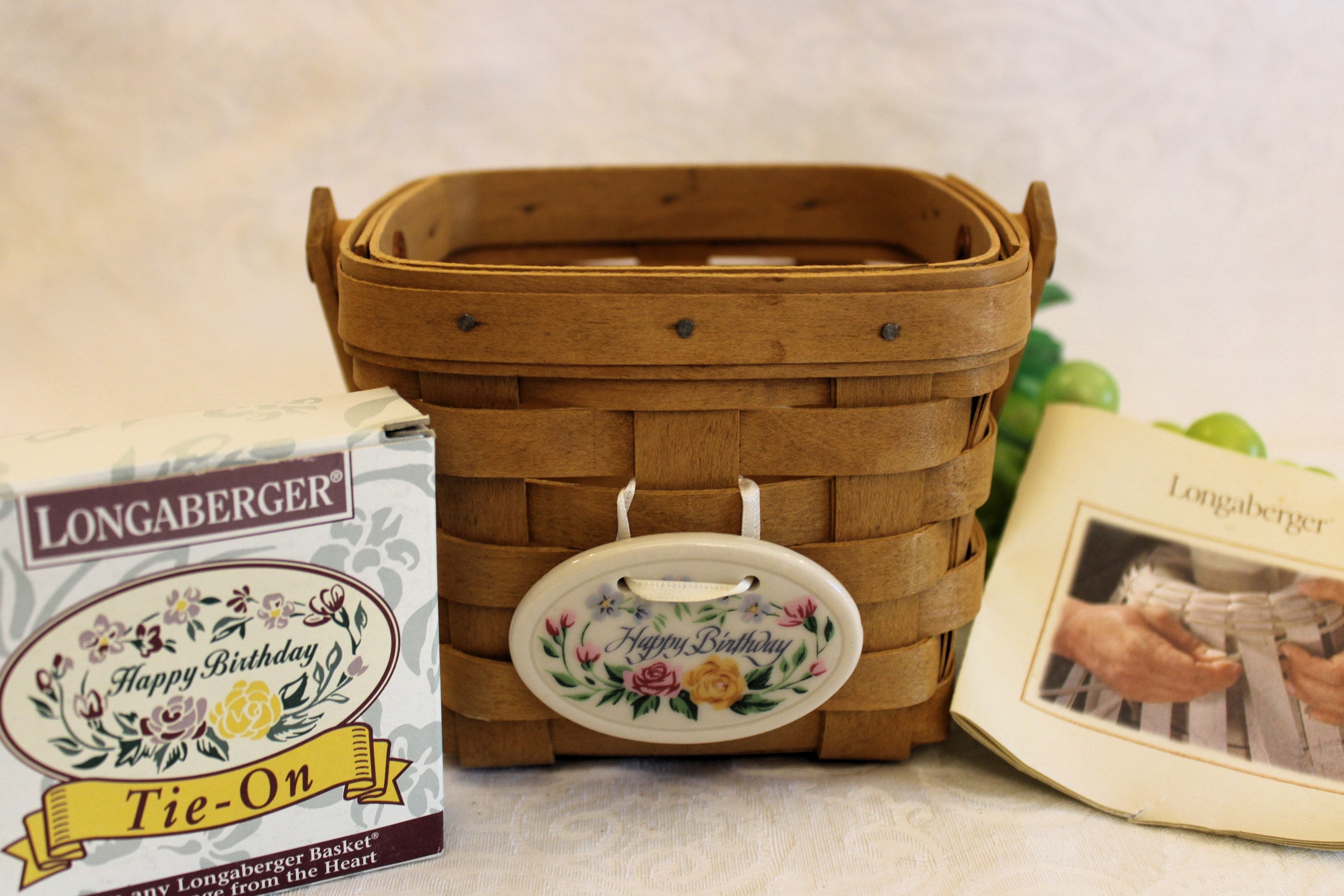 Longaberger 2004 Small Basket With Happy Birthday Tie-on and