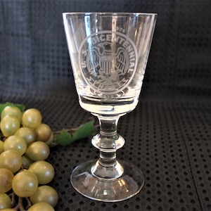 Rare 1975 Heisey Collectors of America Glass Claret Wine Glass - Oxford Stem with Bicentennial Insignia 1776-1976, Excellent Condition