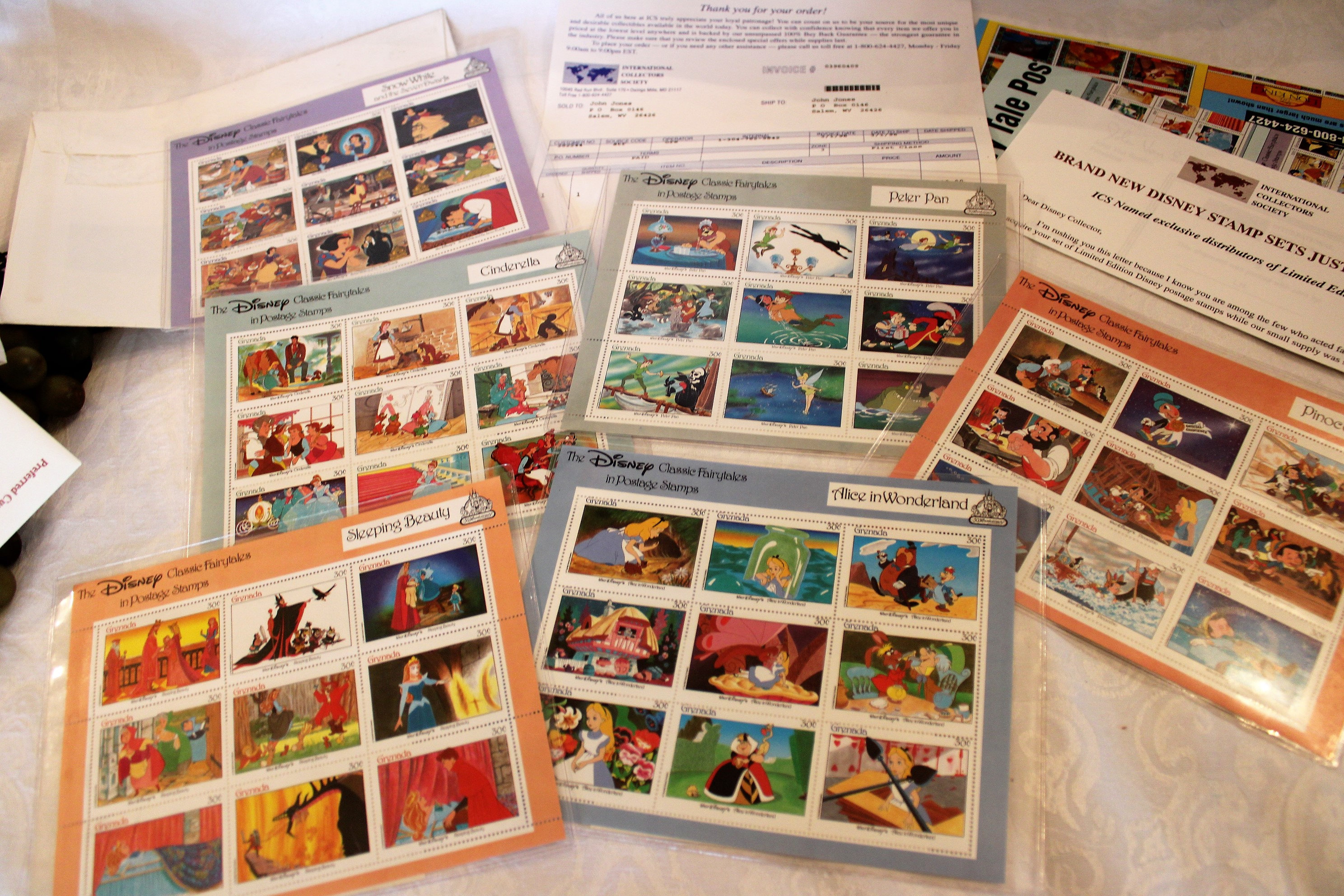 限定品ディズニー☆Authentic Postage Stanp DISNEY USPS-ART OF DISNEY STAMPS-FRIENDSHIP Lion King-Bambi