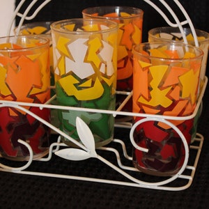 Set of 6 Retro Glass Tumblers in Metal Rack - Vintage Funky Geometric Designs, Great Condition