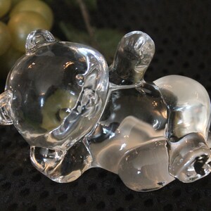 Beautiful Fenton Clear Glass Bear Figurine in Excellent Condition!