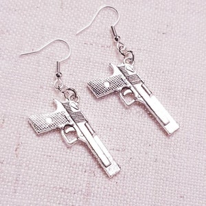 Handgun earrings -  Italia