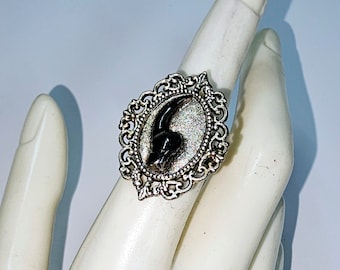 Crow talon ring, gothic ring, curio ring