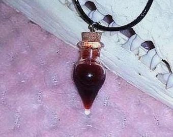 Blutfläschchen Anhänger Halskette, Vampir, Horror, Vampir Notfall Blutfläschchen, Gothic Anhänger