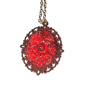 parasitic eyeball pendant, body horror pendant, horror eye pendant