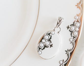 Federal Platinum Pendant: Filigree China Jewelry