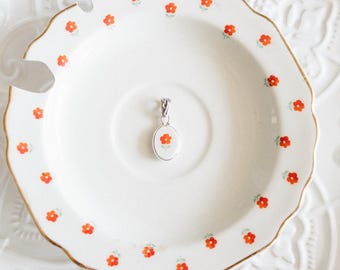 Petite Poppy Pendant