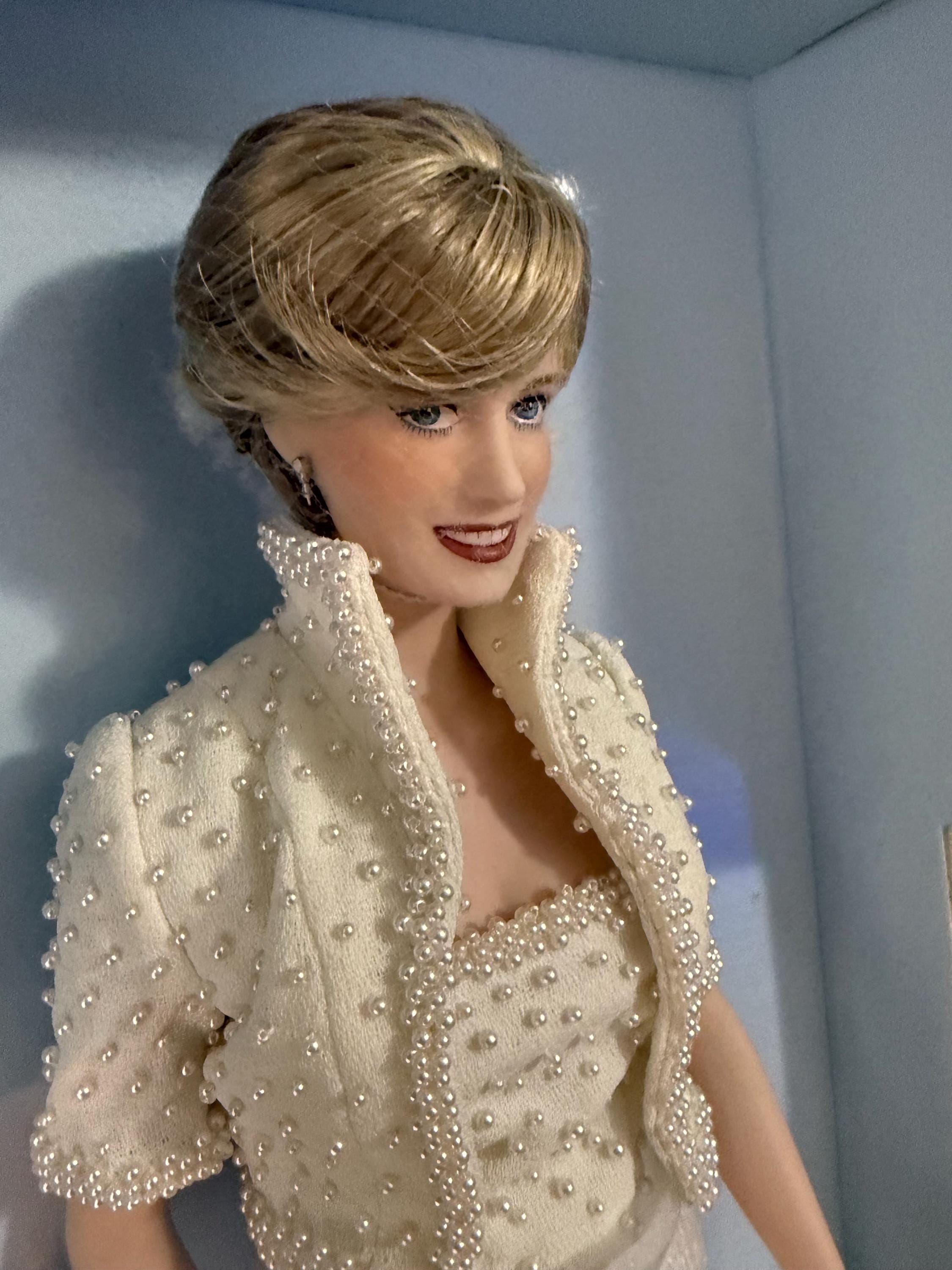 Diana porcelain doll - Etsy 日本