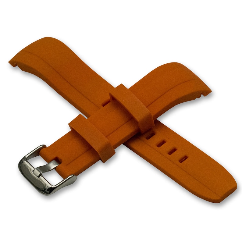 Puede incluir: Correa de reloj naranja con hebilla de acero inoxidable. La correa est&aacute; hecha de un material flexible y presenta m&uacute;ltiples orificios de ajuste. La correa del reloj est&aacute; dise&ntilde;ada para adaptarse a una variedad de tama&ntilde;os de reloj.