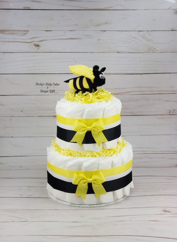 bumblebee baby shower cake