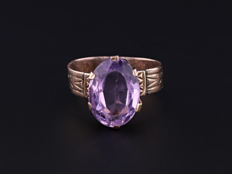 Antique Amethyst Ring of 9ct Gold image 1