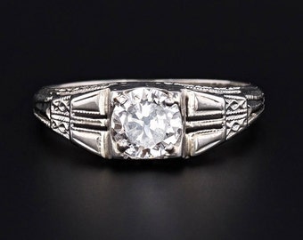 Art Deco Diamond Engagement Ring of 14k White Gold