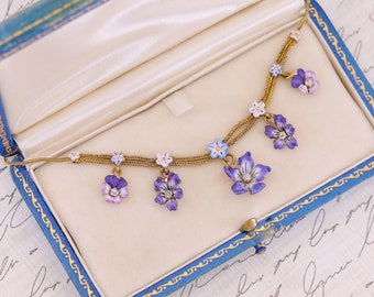 Collana antica con fiore smaltato in oro 14k