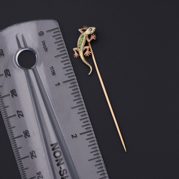 Antique Demantoid Garnet Lizard Stickpin of 14k G… - image 3