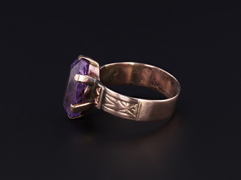 Antique Amethyst Ring of 9ct Gold image 3