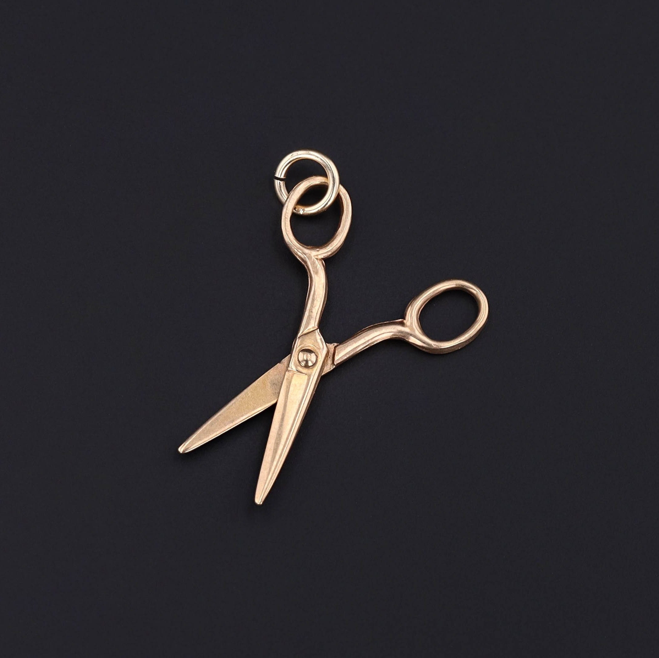 Simplicity Vintage Gold Scissors