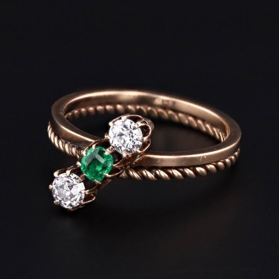 Antique Emerald and Diamond Ring of 14k Gold - image 2