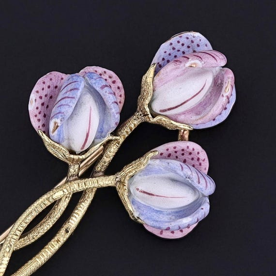 Antique Enamel Sweet Pea Brooch of 14k Gold