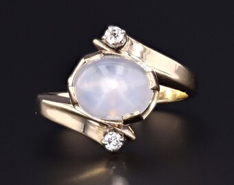 Vintage Star Sapphire and Diamond Ring of 14k Gold