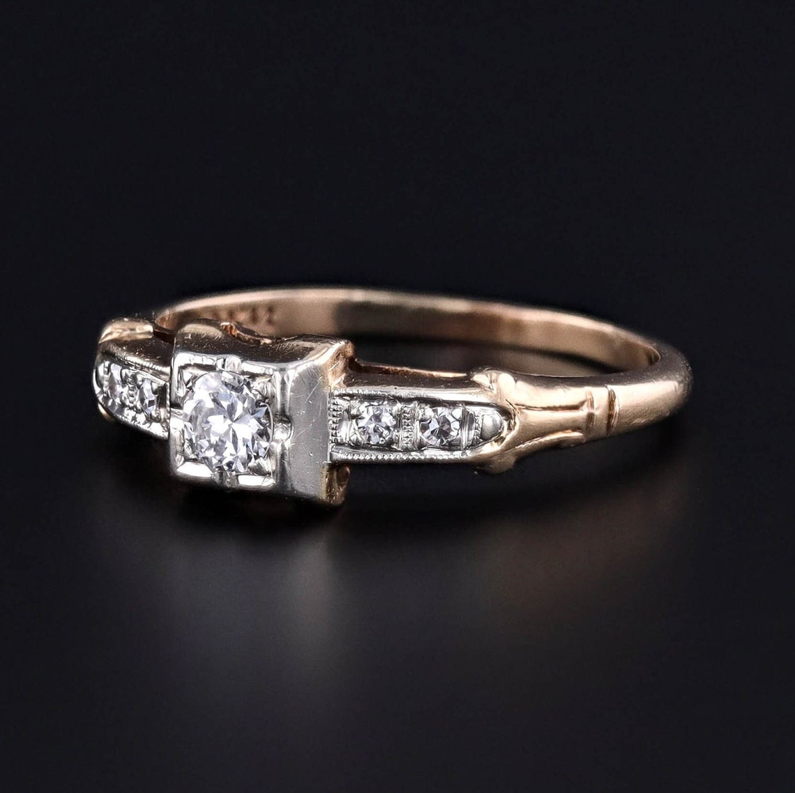 Vintage Diamond Engagement Ring of 14k Gold - Etsy