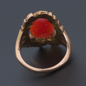 Art Nouveau Oval Coral Ring of 10k Gold image 4