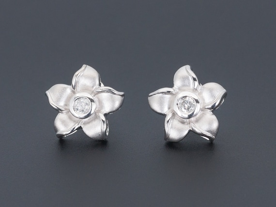 White Gold Flower Earrings | Vintage Diamond Flowe