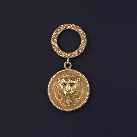 Antique Lion Pendant of 10k Gold - image 1