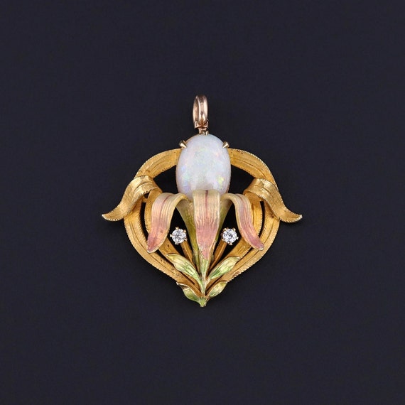 Antique Opal Flower Pendant of 14k Gold