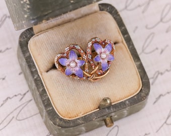 Antique Enamel Violet Heart Ring of 14k Gold