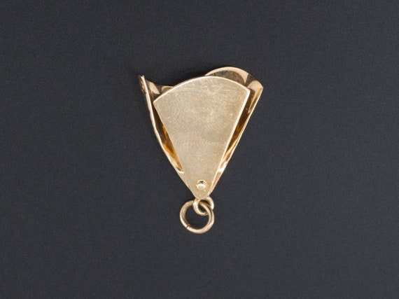 Vintage Moveable Fan Charm of 14k Gold - image 2