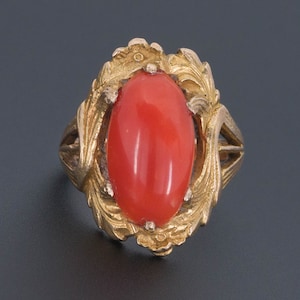 Art Nouveau Oval Coral Ring of 10k Gold image 1