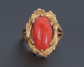 Art Nouveau Oval Coral Ring of 10k Gold