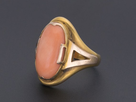 Vintage Coral Ring of 14k Gold - image 2