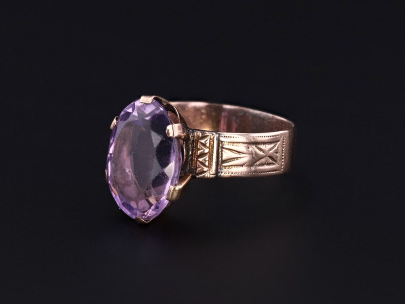 Antique Amethyst Ring of 9ct Gold image 2