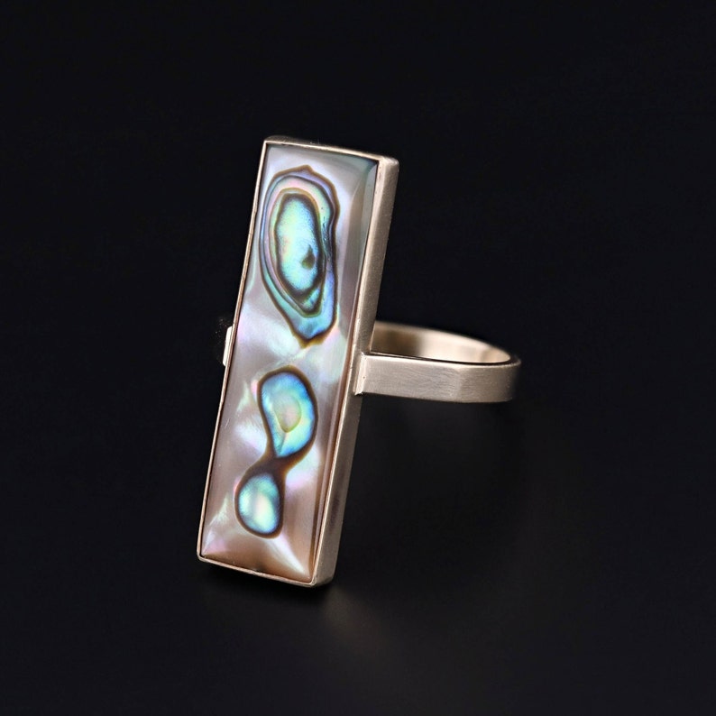 Mother of Pearl Ring of 14k Gold image 2