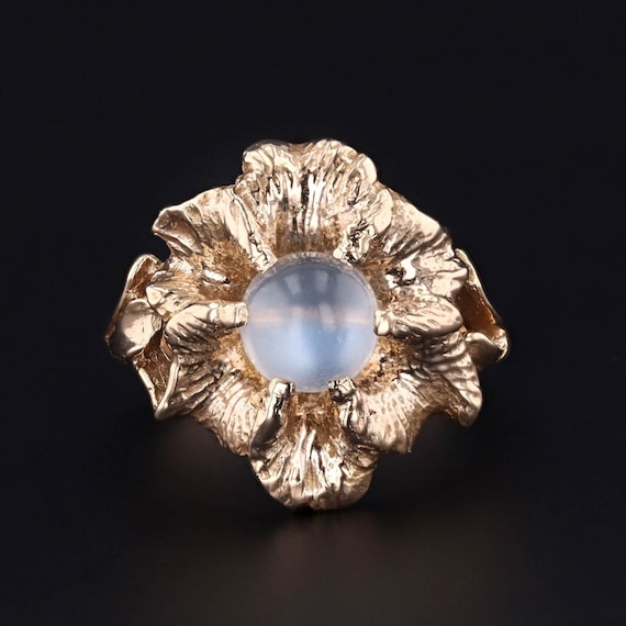 Vintage Moonstone Ring of 14k Gold - image 1