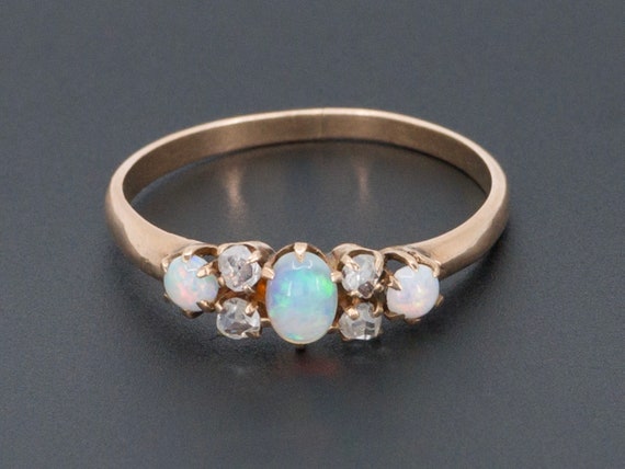 Antique Opal Ring | 14k Gold Opal Ring | Antique O