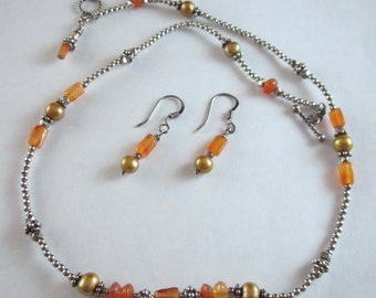 15" Carnelian Chip and Pearl Necklace Set