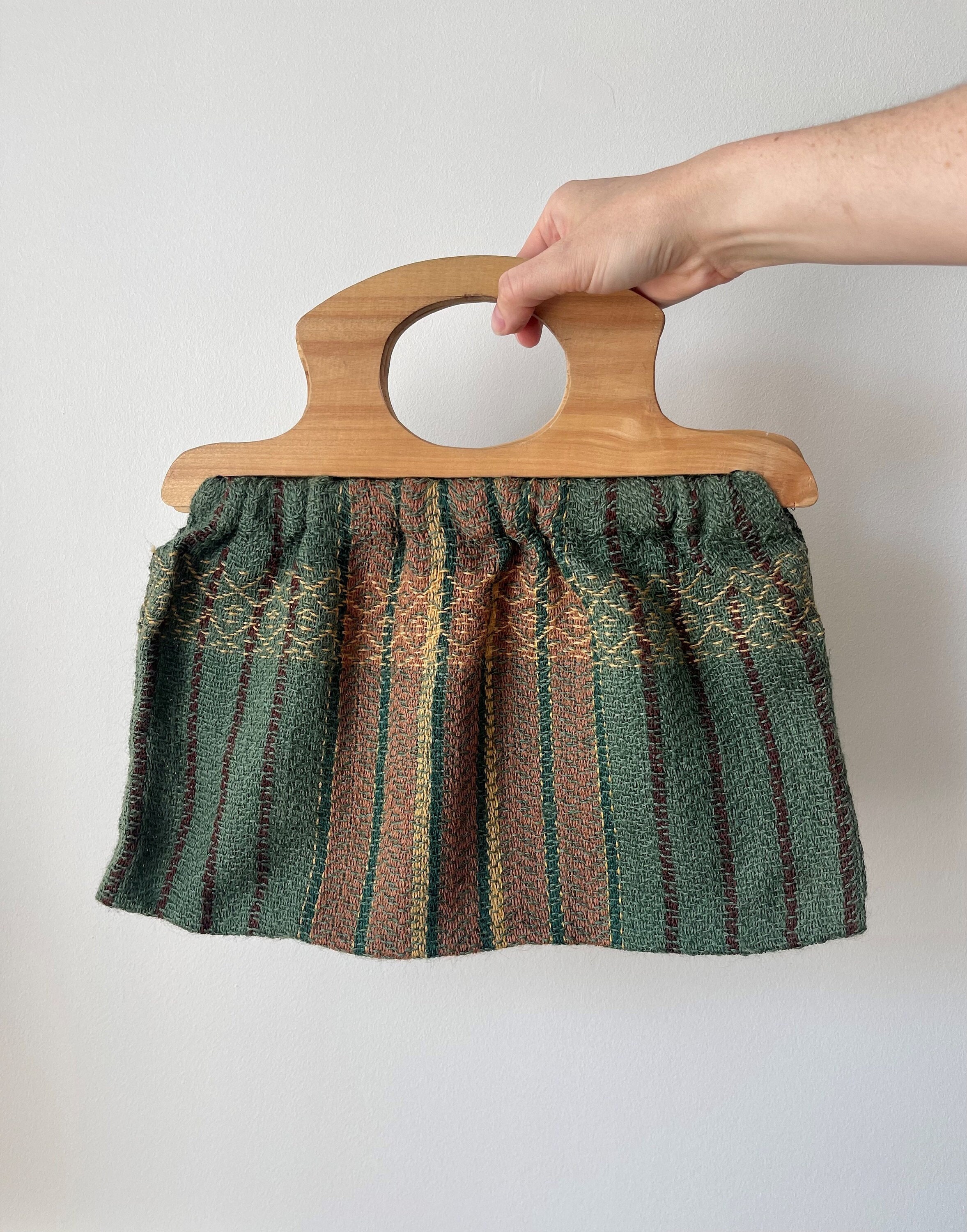 Vintage Knitting Bag . Wood Handle . Vintage Knitting Bag . 