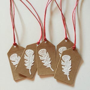 Étiquettes en papier plume faites main, Étiquette en plume blanche, Étiquettes en papier kraft texturé, Fournitures d'emballage, Emballage cadeau, Étiquette cadeau en plume