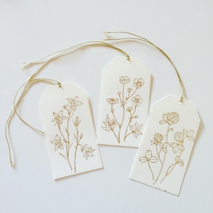 Etichette di carta botanica fatte a mano, etichette floreali con accenti dorati, etichette con fiori di campo, materiali per imballaggio, confezioni regalo, etichette regalo per amanti delle piante
