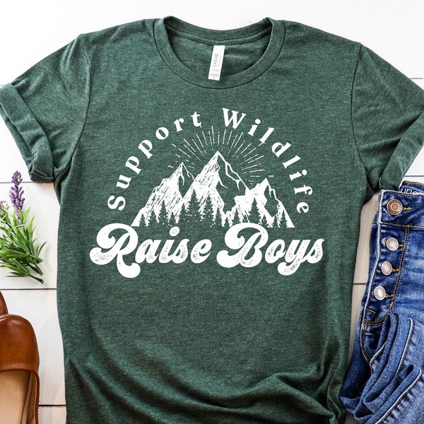 Unterstützung Wildlife Raise Boys; Junge Mutter; Mom of Boys; Mama Shirt; Abenteuer-Shirt; Geschenk für Mama von Jungen