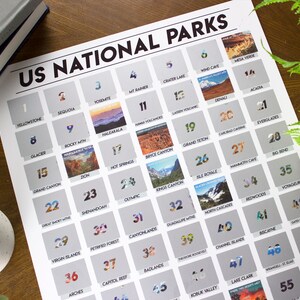 Affiche du parc national à gratter - Liste de contrôle de suivi de voyage aux États-Unis 16x20 - Cadeau pour papa mari - Cadeau du premier anniversaire pour lui - Cadeau en plein air