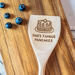 Dad's Famous Pancakes - Personalized Father’s Day gift for dad, Wooden Pancake Flipper - custom gift for grandpa, gift for papa