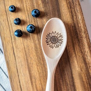 Engraved Sunflower Beechwood Spoon: Floral Kitchen Decor