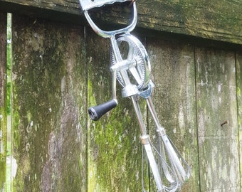 Vintage Stainless Steel Egg Beater: Mid Century Kitchen Utensil