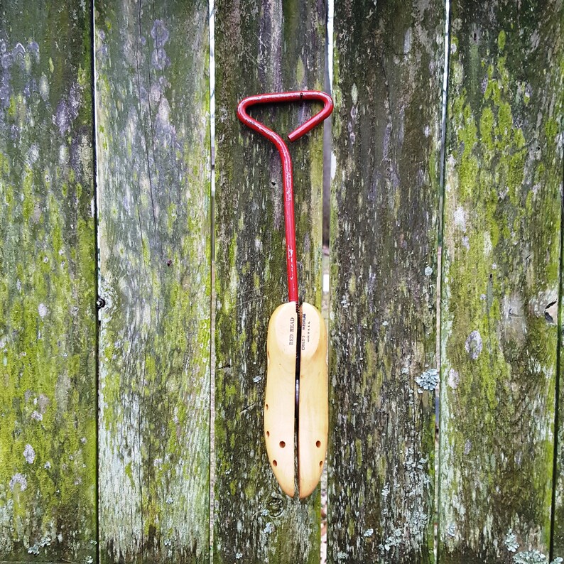 kids shoe stretcher