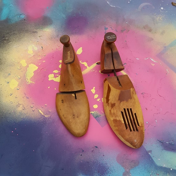 shoe stretcher in store