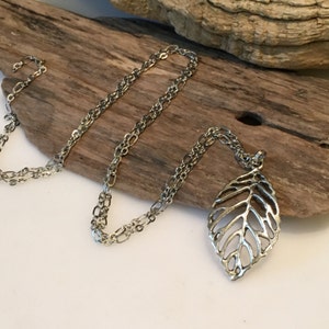 Boho Necklace, Boho Leaf Pendant Necklace, Pendant Necklace, Long Silver Necklace, antique Silver Necklace, Long Pendant Necklace, Statement