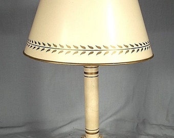 Vintage Mid Century Classical Decorated French Tolewrae Lamp